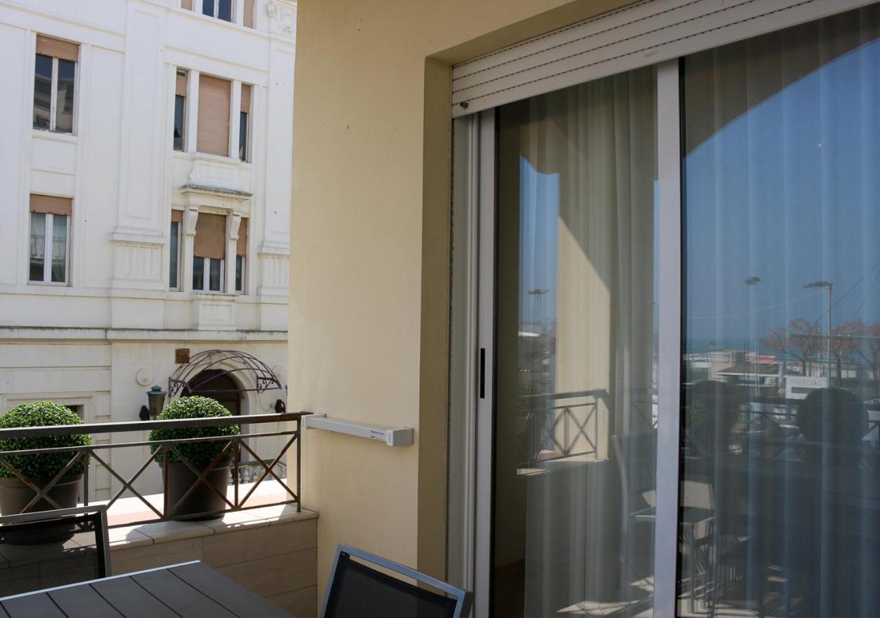 Bmp Apartment Atmosphere 2 Centrale, Vista Mare, Parcheggio Riccione Eksteriør bilde